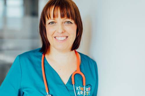 Dr. Katarina Hroncek Dr. Katarina Hroncek