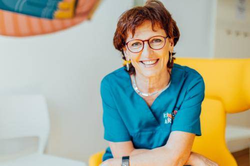 Dr. Manuela Baumgartner Dr. Manuela Baumgartner