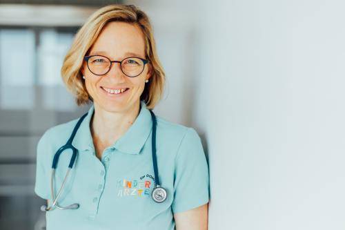 Dr. Melanie Tamesberger Dr. Melanie Tamesberger